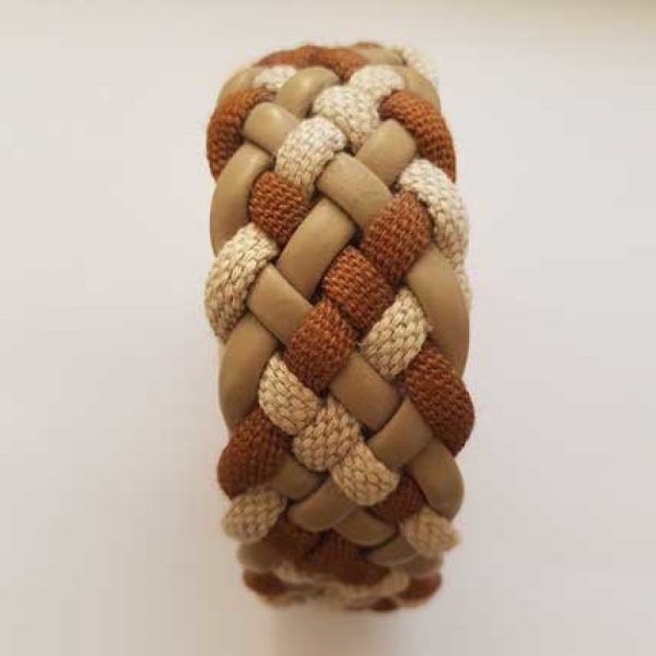 0.68 m&egrave;tre cuir tress&eacute; n&deg;10 30 mm