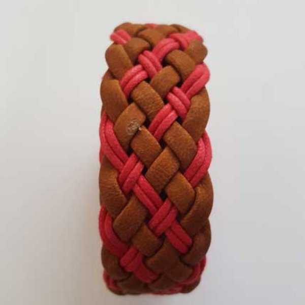 1.16 m&egrave;tre cuir tress&eacute; n&deg;38 30 mm