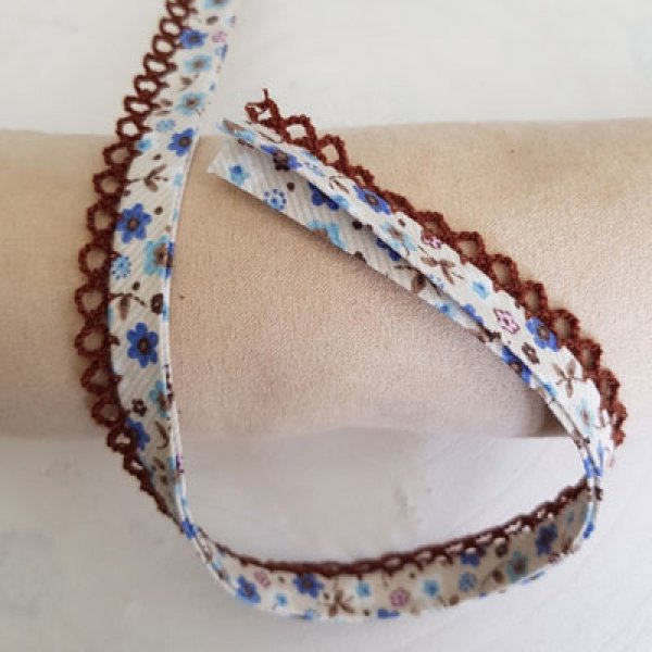 80 cm Cinta bies multiflores y encaje N&deg;04