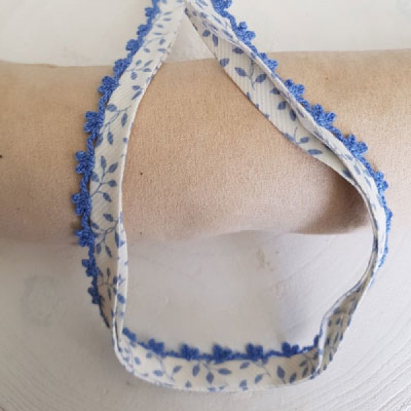 80 cm Cinta bies multiflores y encaje N&deg;03