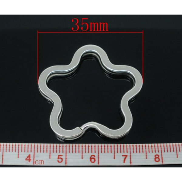 Llavero en forma de flor 34 x 35 mm