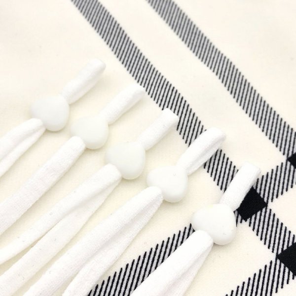 Corbata el&aacute;stica con hebilla de coraz&oacute;n de caucho blanco N&deg;04 x 10 unidades