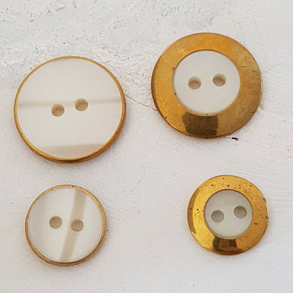 Bouton Dor&eacute; N&deg;38 de 14 mm Rond