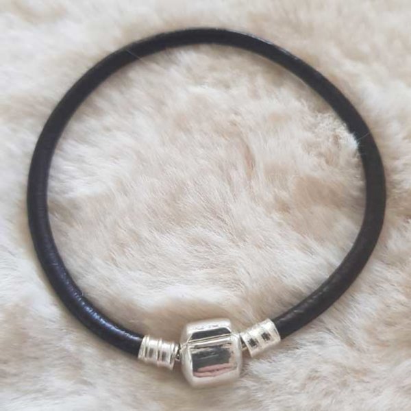 Pulsera Clip Europea Liso 01 DE 15 A 23 CM Marr&oacute;n Oscuro