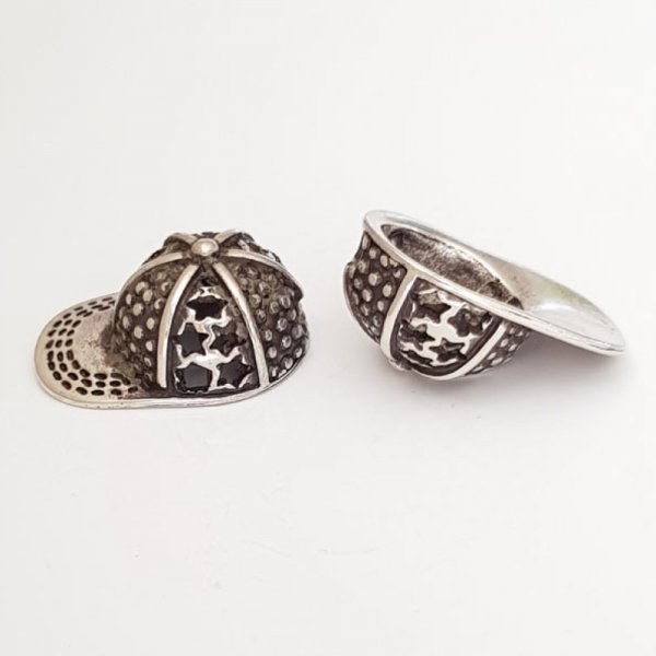 Sombrero Charm N&deg;07 en zamak