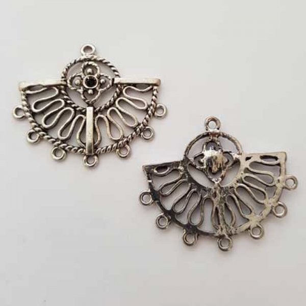 Breloque Divers N&deg;032 Connecteur Argent