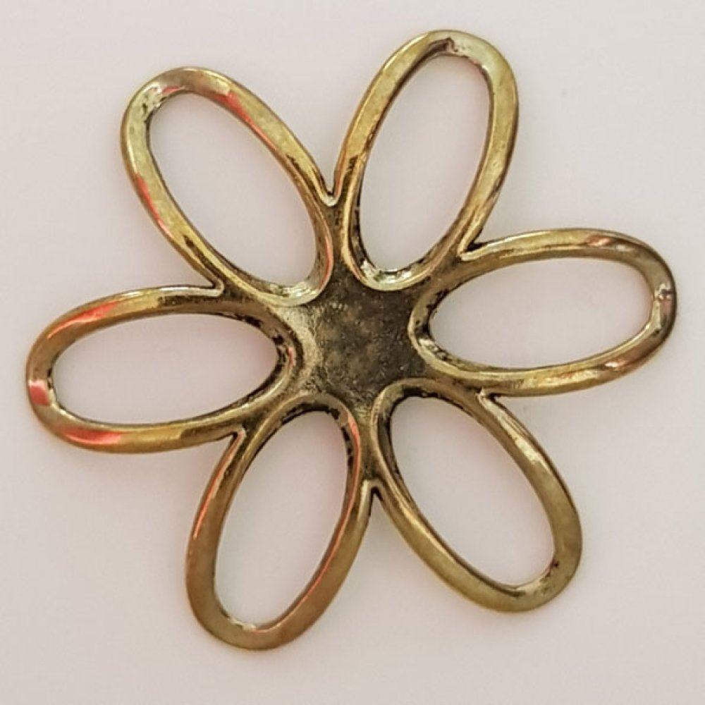 Amuleto Flor Metal N°003 Bronce