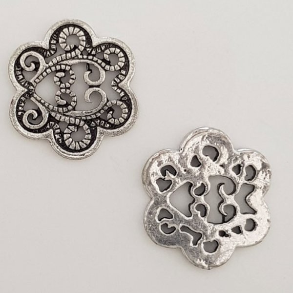 Charm Flor Metal N&deg;015 Plata