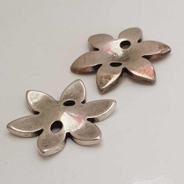 Charm Flor Metal N&deg;090 Zamak Plata