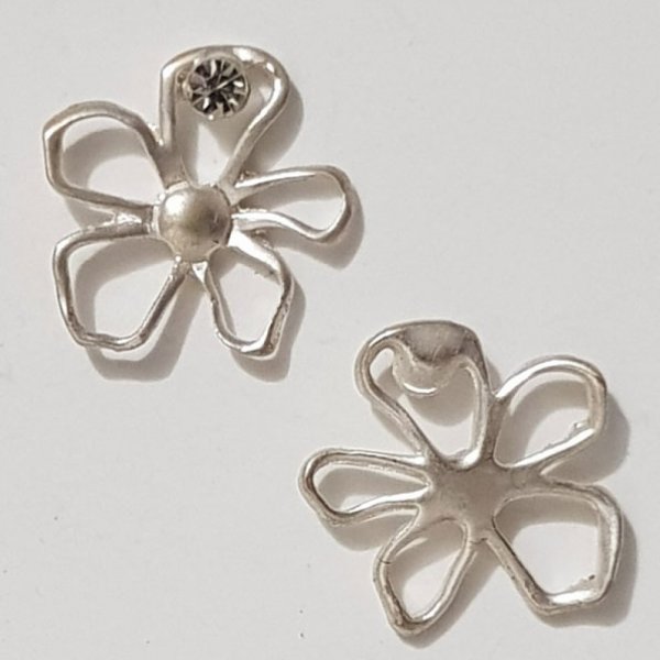 Charm Flor Metal N&deg;057 Plata