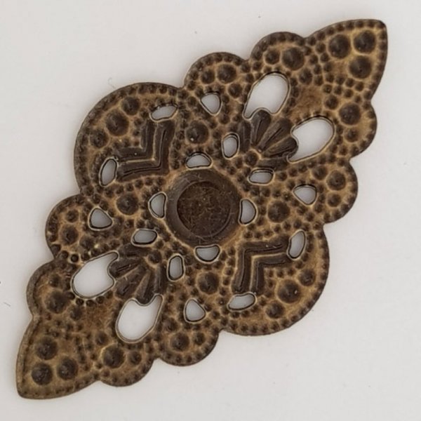 Amuleto Flor Metal N&deg;097 Bronce Grabado