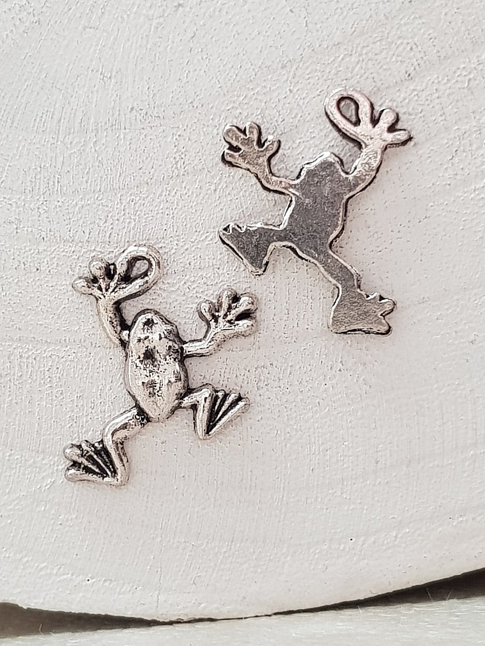 Amuleto de rana N&deg;01