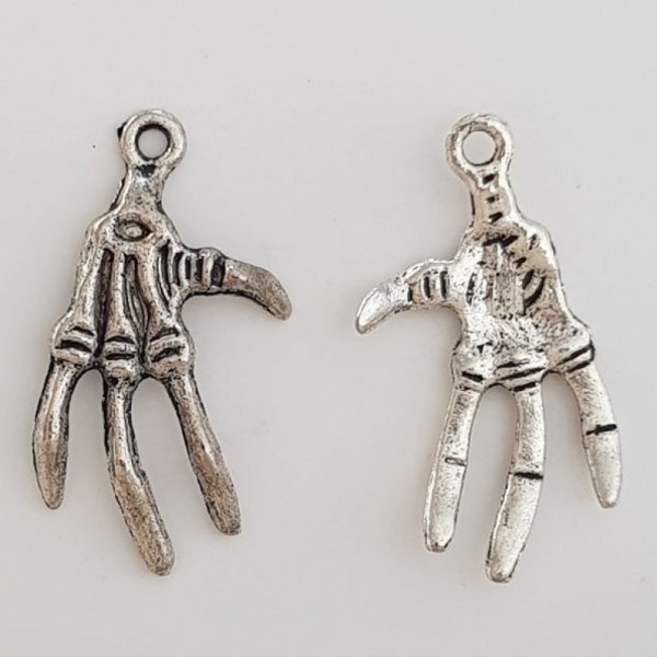 Charm Mano "Esqueleto "N&deg;06 Plata