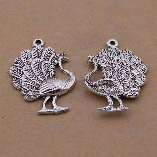 Colgante de pavo real en metal plateado-01 Colgante de pavo real 