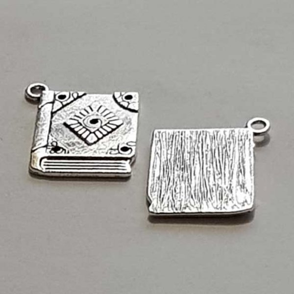 Colgante libro con rombo en el centro N&deg;03