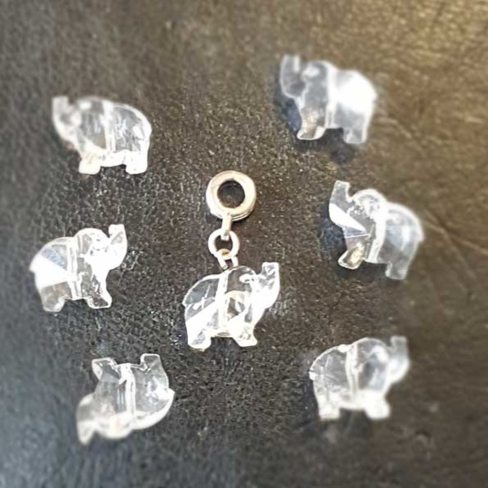 Colgante de cristal facetado elefante N°01-01