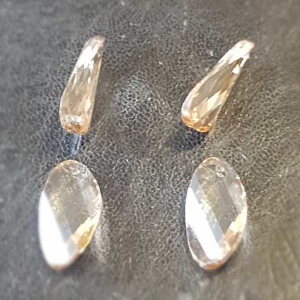 Colgante en gota de cristal facetado N&deg;02-01