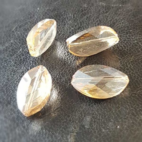 Colgante en gota de vidrio facetado N&deg;03-01