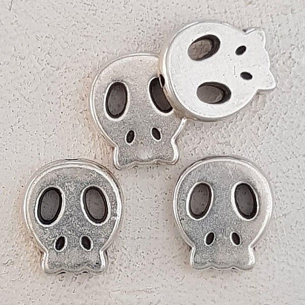 Colgante de calavera y tibias cruzadas N&deg;11