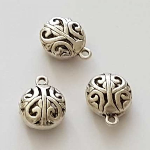 Breloque goutte ajour&eacute; N&deg;06-04