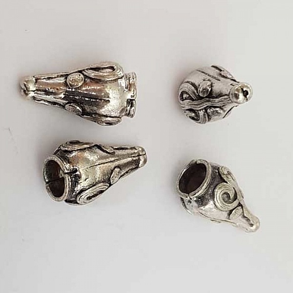 Breloque goutte ajour&eacute; N&deg;16 Argent