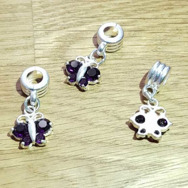 Breloque papillon N&deg;100 Violet