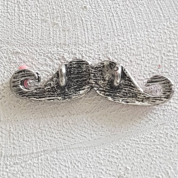 Breloque pendentif Moustache N&deg;17 Rose