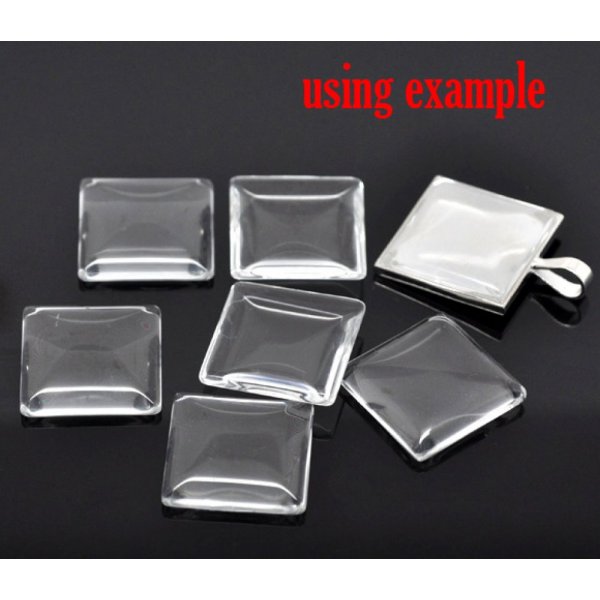 Cabuj&oacute;n cuadrado 25 x 25 mm en vidrio burilado transparente N&deg;28