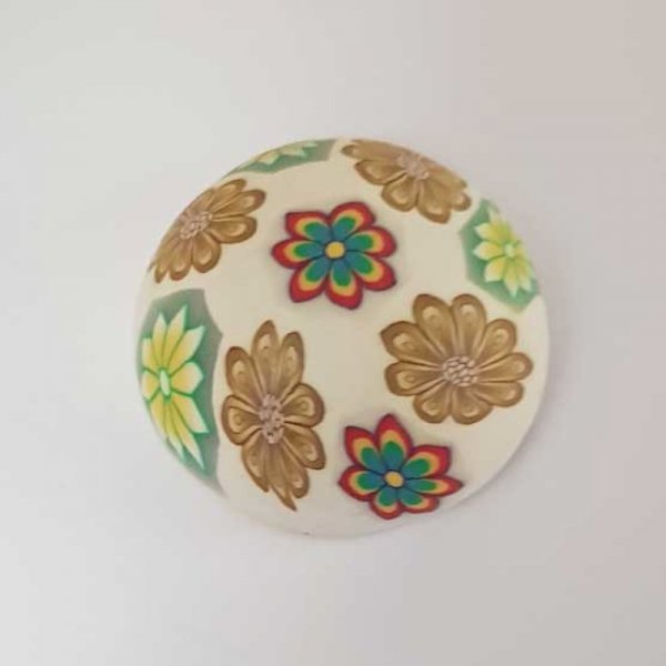Cabochon p&acirc;te polym&egrave;re 30 mm Fleur Blanc N&deg;02