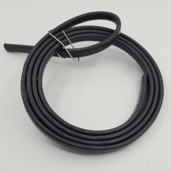 Cordon vernis plat 06 mm gris fonc&eacute; x 10 cm