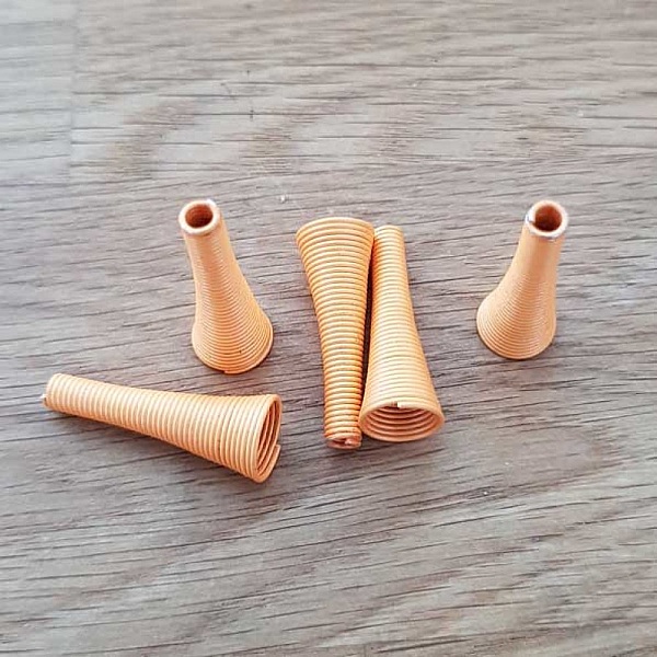 Copa c&oacute;nica en espiral N&deg;02 X 5 P Color 07.