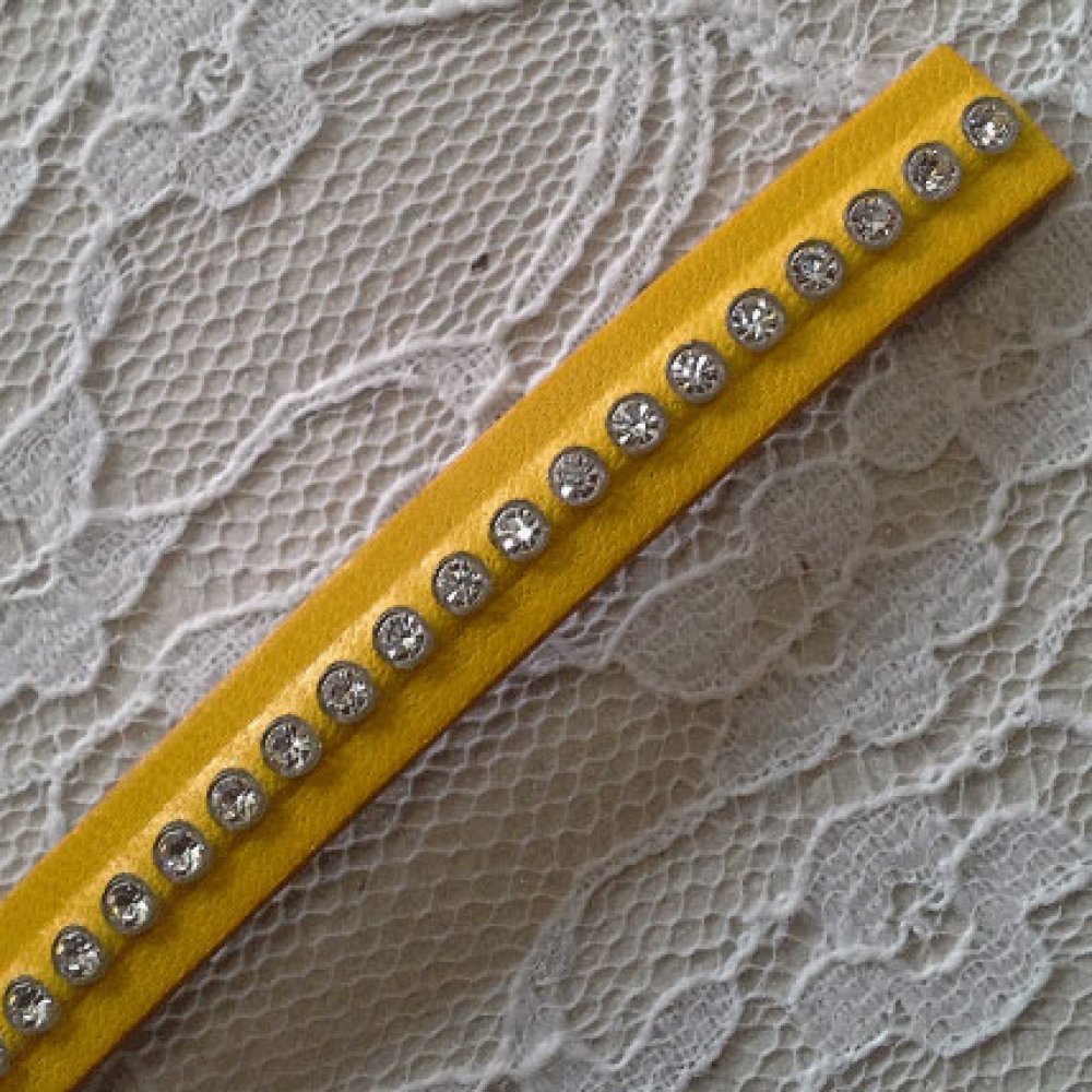 10 mm Cuero Amarillo Swarovski Strass por 20 cm