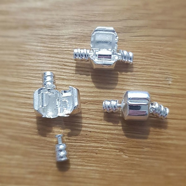 Cierre clip completo N&deg;03