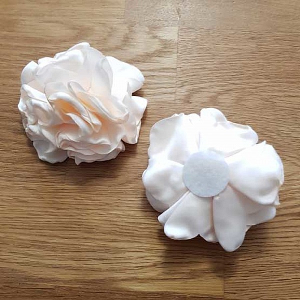 Fleur Tissus Uni 6 p&eacute;tales N&deg;01-06