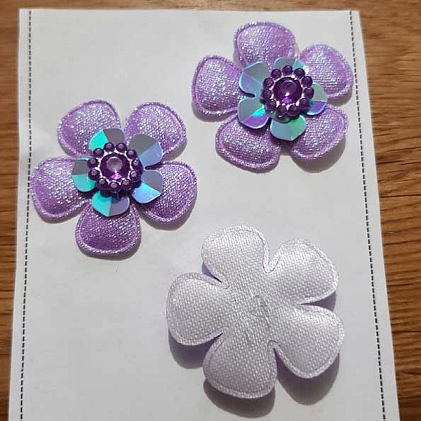 Lote de 3 flores 5 p&eacute;talos Telas moradas