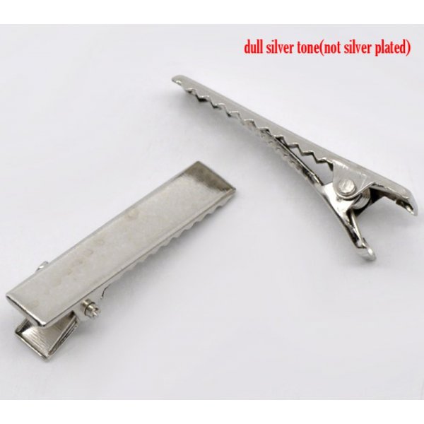 Paquete de 50 pinzas de cocodrilo - Color plata 32 mm x 7 mm.