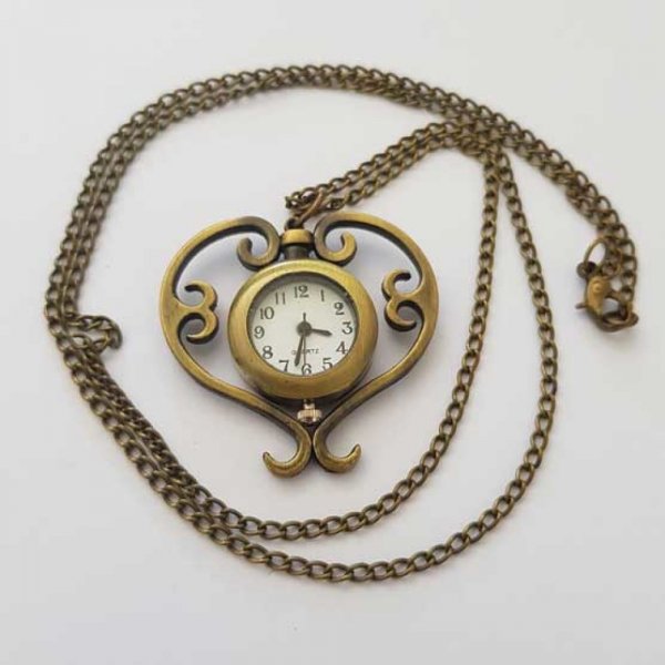 Reloj de fuelle coraz&oacute;n de bronce antiguo con cadena