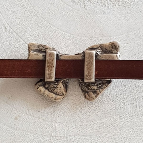 Zamak N&deg;19 Plata 13 mm pasante