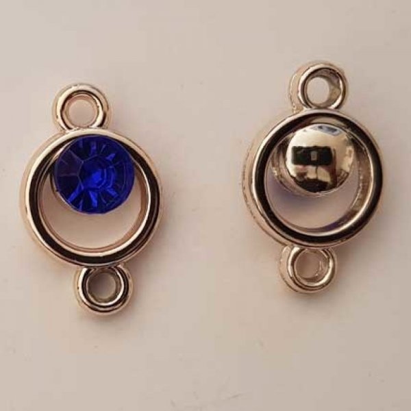 Pendentif en plastique et strass acrylique rond entre deux N&deg;03 bleu