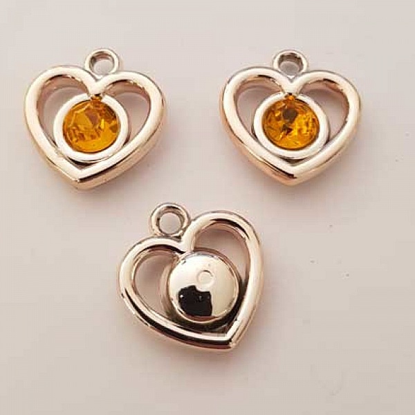 Pendentif en plastique et strass acrylique c&oelig;ur N&deg;01 Orange