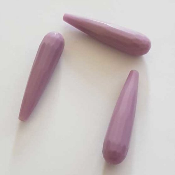 Perle Goutte Facett&eacute;e Mauve 40 mm