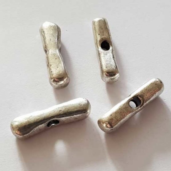 Perle ovale 1 trou en m&eacute;tal argent&eacute; galet 23 mm 11