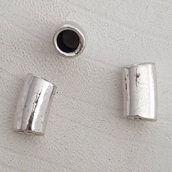 Cuenta tubular de plata N&deg;01