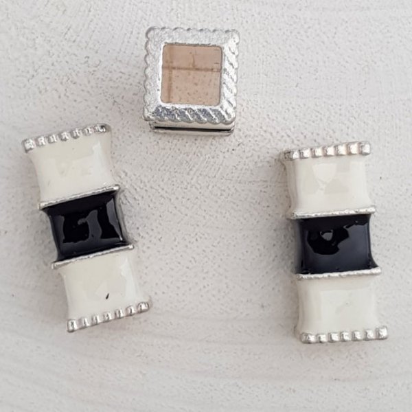 Cuenta tubular de plata N&deg;17