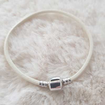 Pulsera Clip Europea Liso 01 DE 15 A 23 CM Marfil