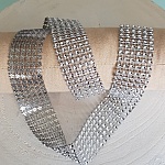 Cinta de strass plateado por 0,50 cm.