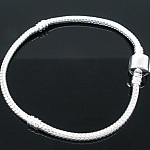 Pulsera Clip Europeo 17 cm Cierre liso Plateado 925