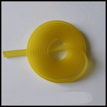 Cordón plano de PVC de 1 metro 5,8 x 1,9 mm amarillo.