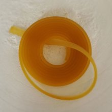 Cordón plano de PVC de 1 metro 5,8 x 1,9 mm Amarillo oscuro