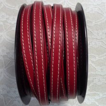 Cuero plano de becerro rojo 10 mm por 20 cm 2 hilos cosidos.